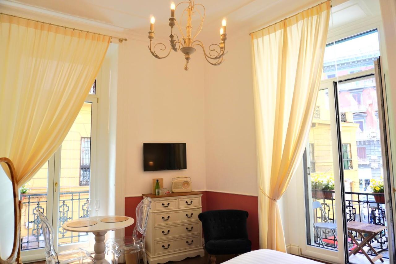 نابولي Macchiato Suites Boutique Guest House المظهر الخارجي الصورة