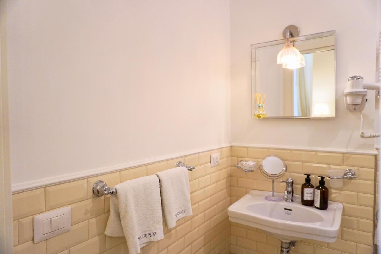 نابولي Macchiato Suites Boutique Guest House المظهر الخارجي الصورة