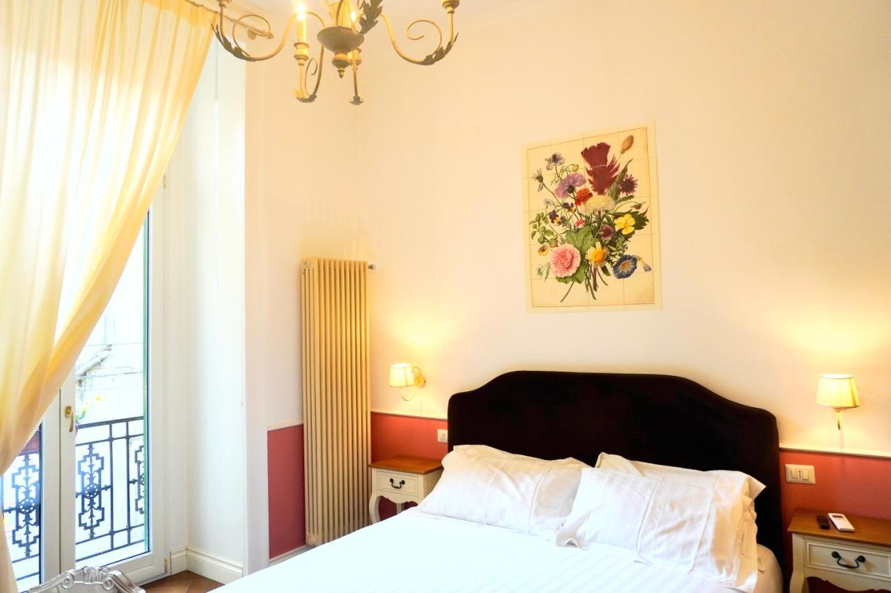 نابولي Macchiato Suites Boutique Guest House المظهر الخارجي الصورة