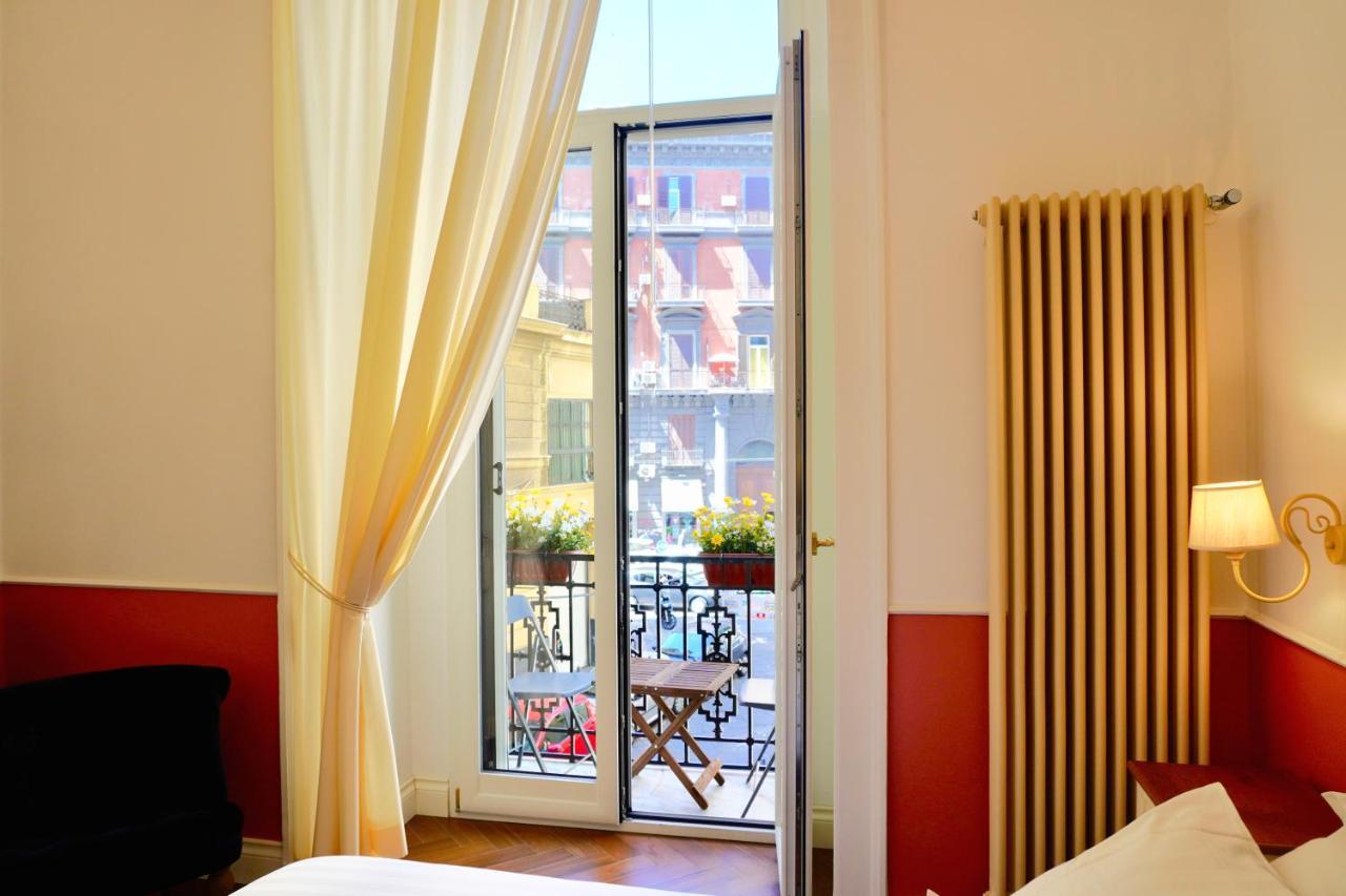 نابولي Macchiato Suites Boutique Guest House المظهر الخارجي الصورة